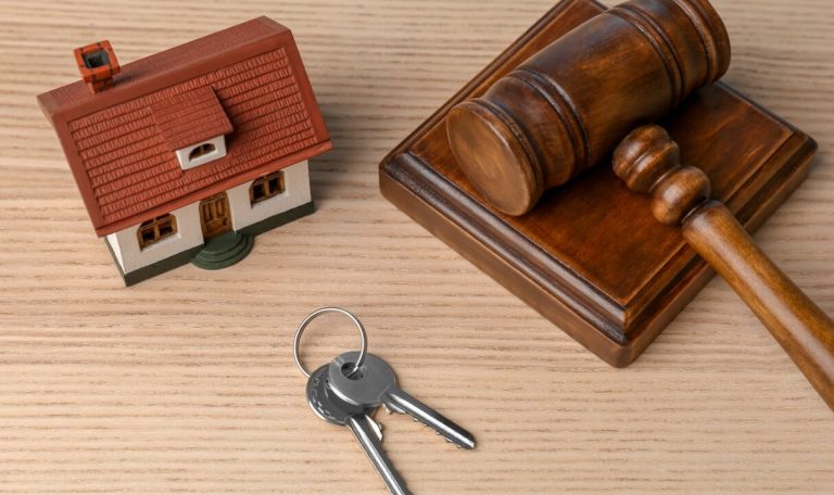 Inversión inmobiliaria de lujo en la Costa del Sol. Nuevo Marco regulatorio, Rentabilidad blindada, Seguridad jurídica maximizada y alta valorización. STRATOS CAPITAL - ESPAÑA.